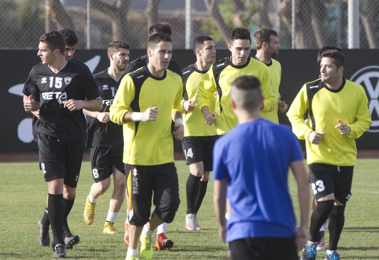 El Valencia y el Barakaldo entrenan en Paterna