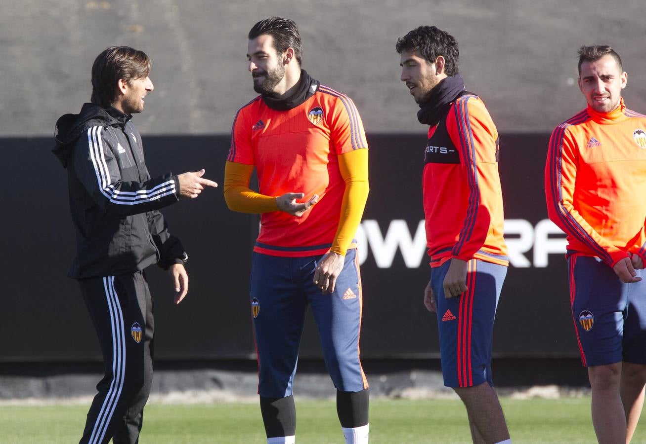 El entrenamiento del Valencia, en imágnes