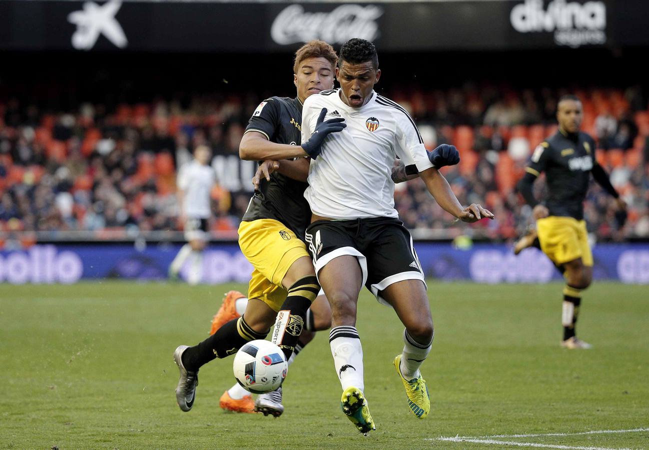 El Valencia CF vs Granada, en imágenes