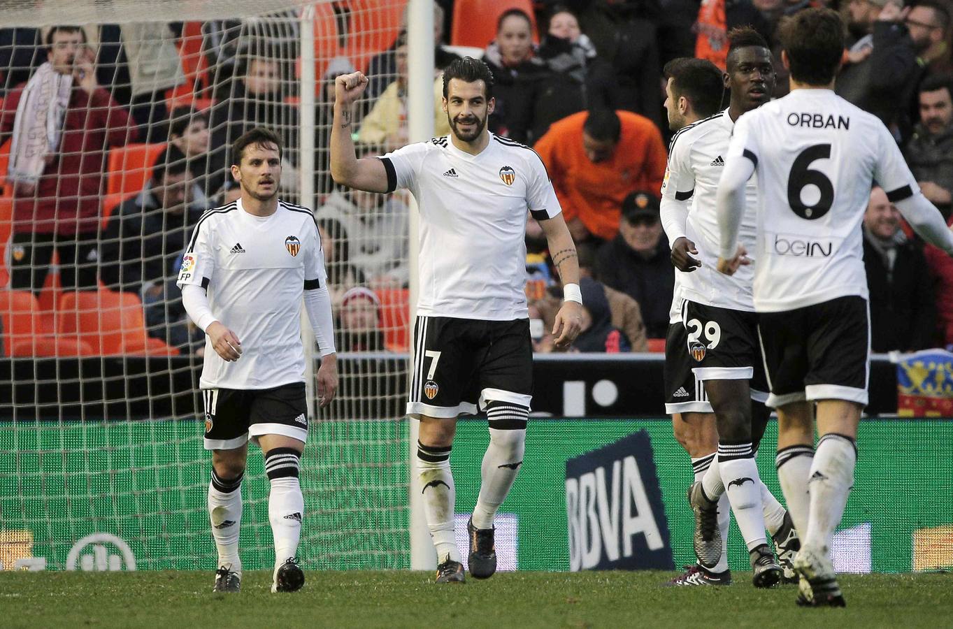 El Valencia CF vs Granada, en imágenes