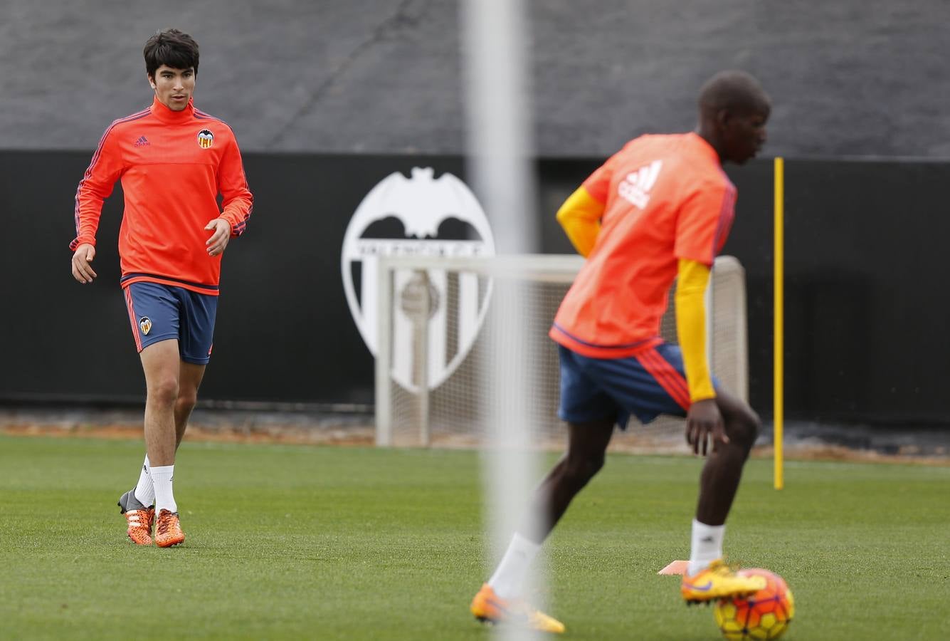 El entrenamiento del Valencia, en imágenes