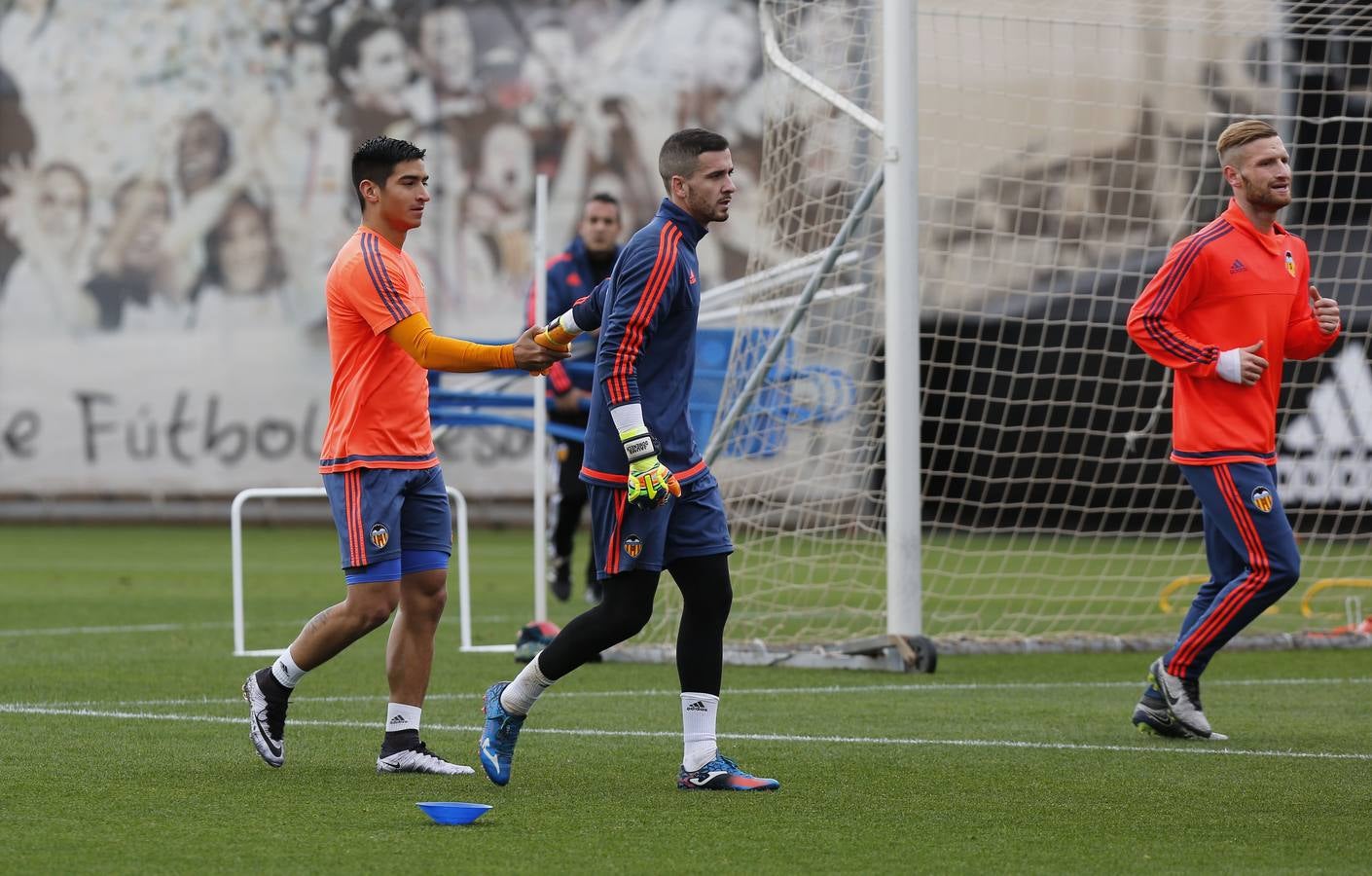 El entrenamiento del Valencia, en imágenes