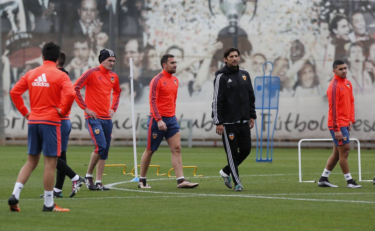 El entrenamiento del Valencia, en imágenes