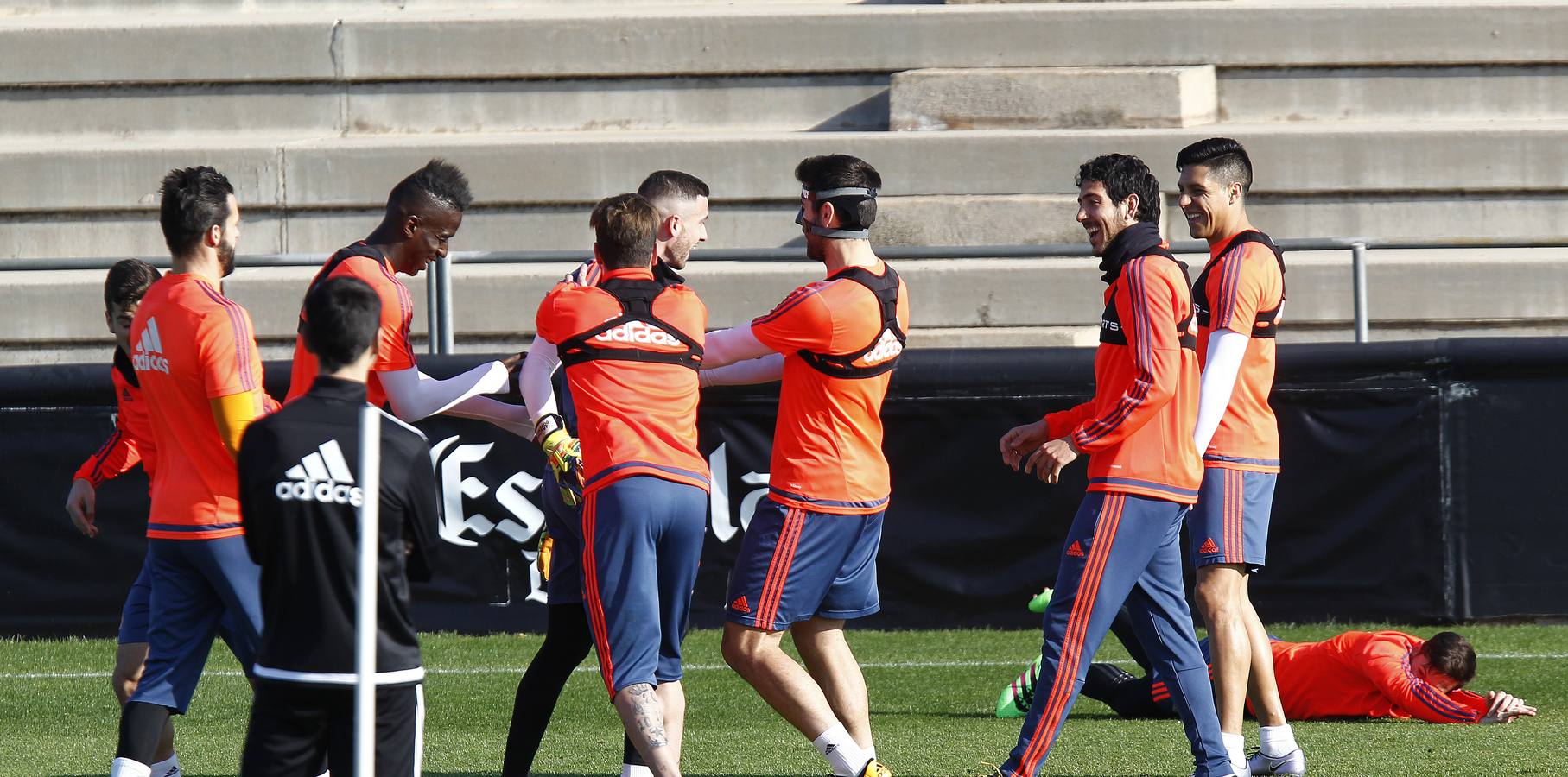 El entrenamiento del Valencia, en imágenes