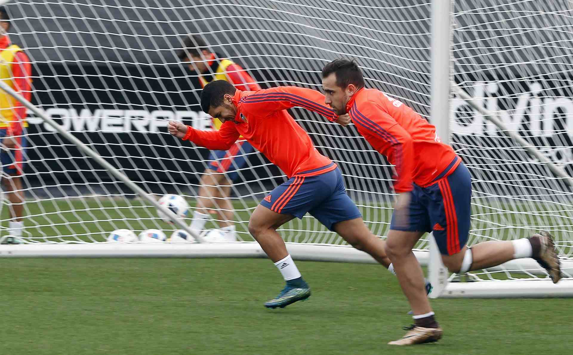 El entrenamiento del Valencia, en imágenes