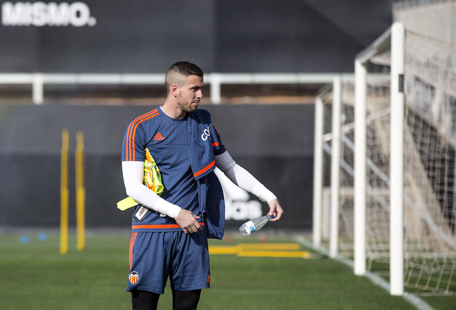 El entrenamiento del Valencia, en imágenes