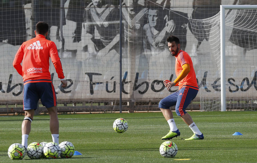 El entrenamiento del Valencia, en imágenes