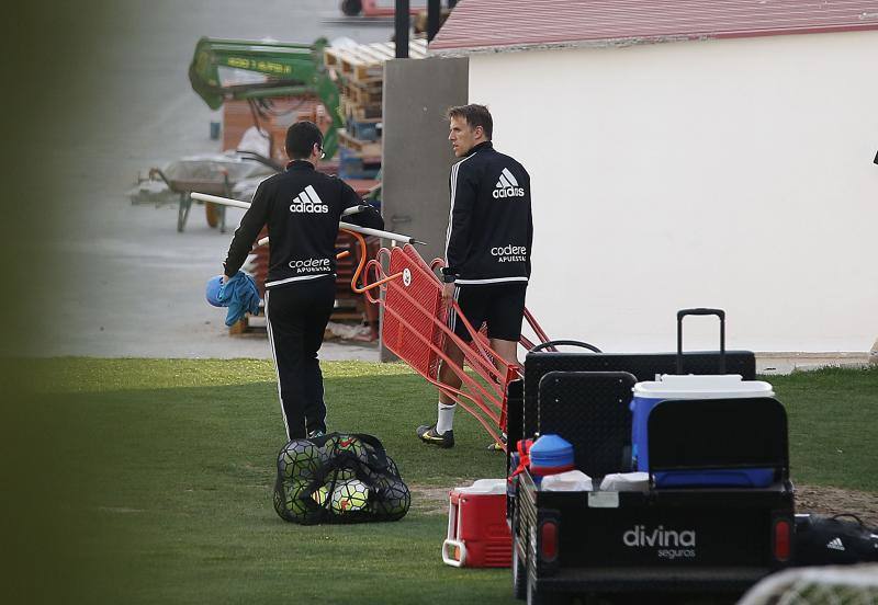 Primer entrenamiento de Pako Ayestarán como técnico del Valencia