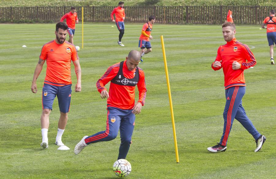 Entrenamiento del Valencia CF en el parador nacional de El Saler