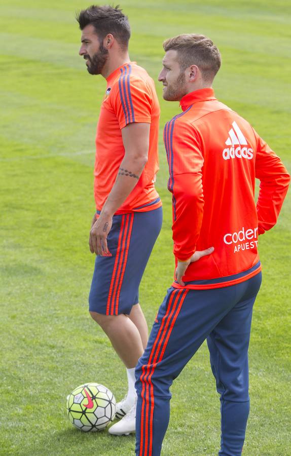 Entrenamiento del Valencia CF en el parador nacional de El Saler