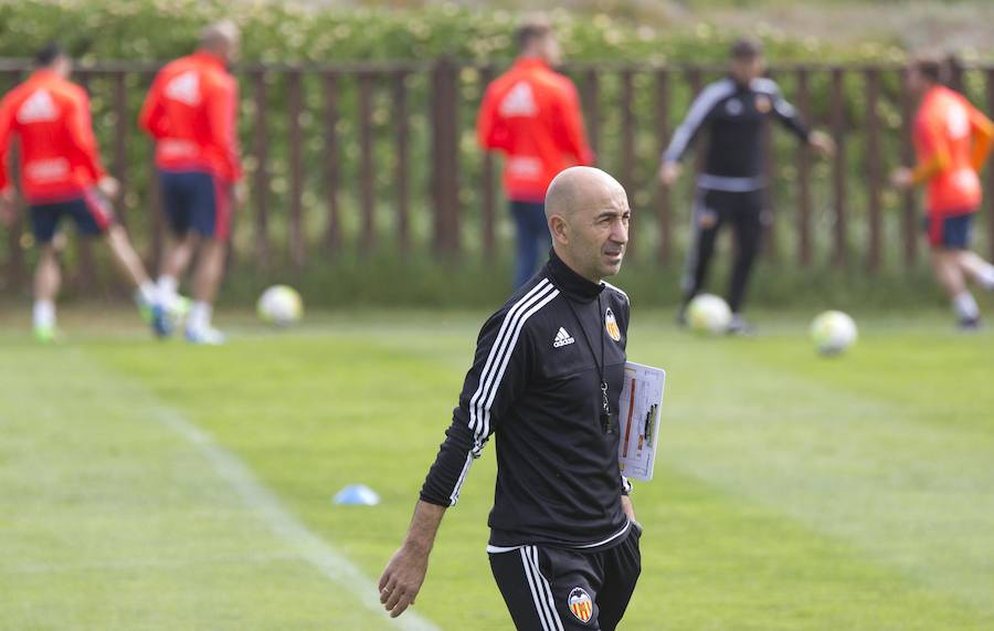 Entrenamiento del Valencia CF en el parador nacional de El Saler