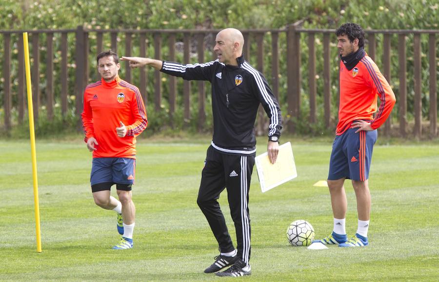 Entrenamiento del Valencia CF en el parador nacional de El Saler