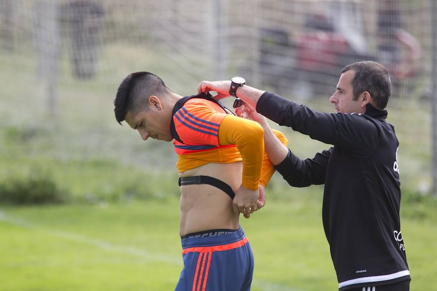 Entrenamiento del Valencia CF en el parador nacional de El Saler