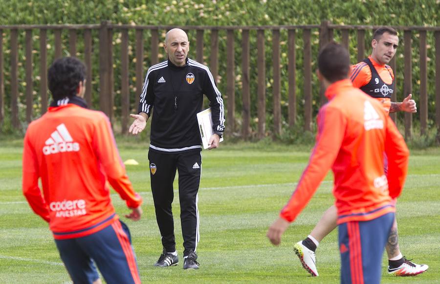 Entrenamiento del Valencia CF en el parador nacional de El Saler