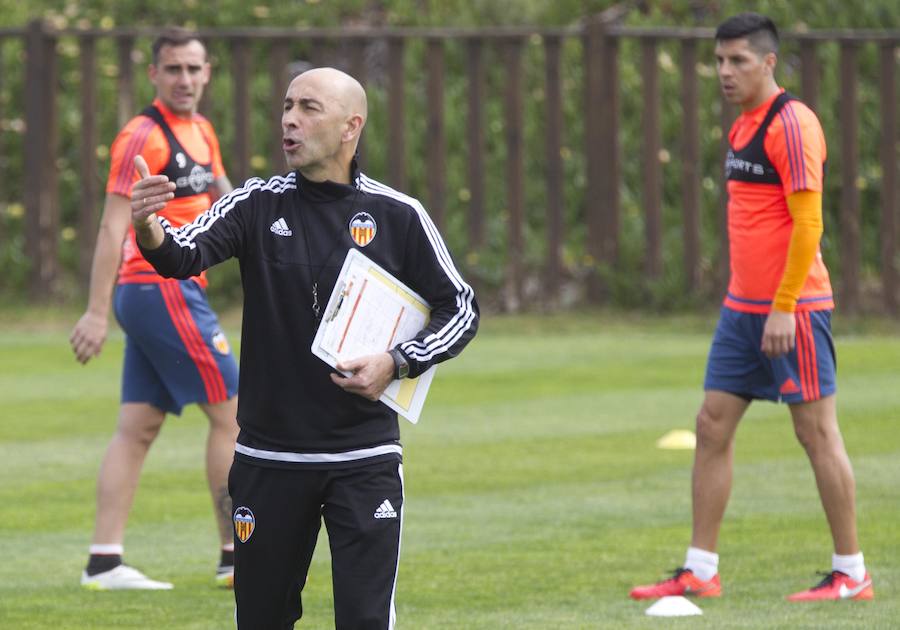 Entrenamiento del Valencia CF en el parador nacional de El Saler