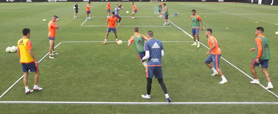 Fotos del entrenamiento del Valencia C.F.