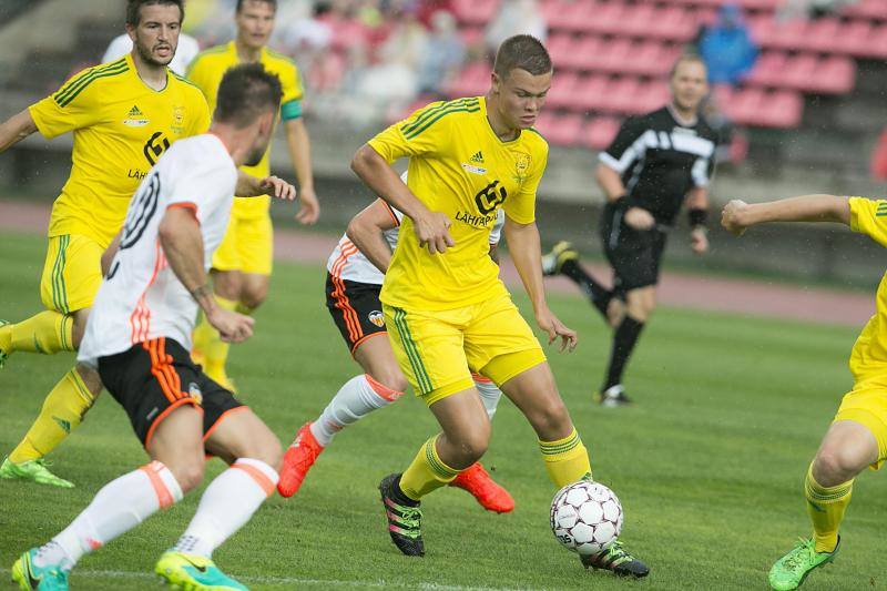 Fotos del Valencia CF - Ilves, partido de pretemporada en Finlandia