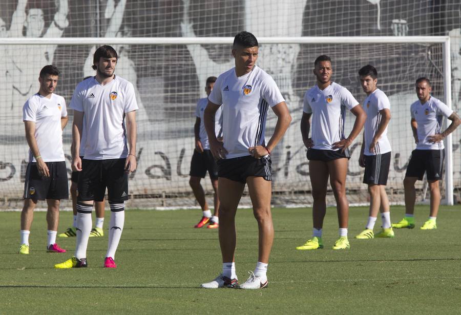 Fotos del entrenamiento del Valencia CF