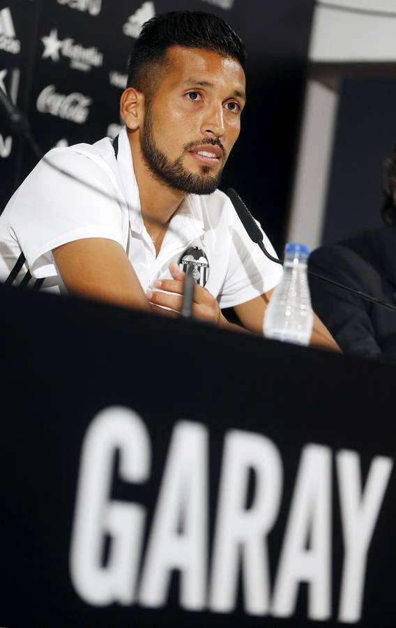 Fotos de la presentación de Garay y Mangala en Mestalla