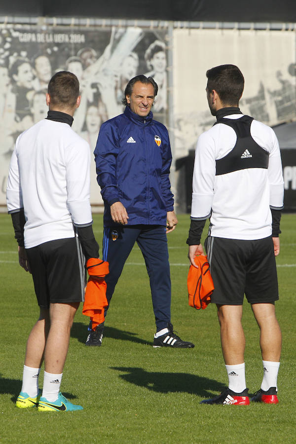 Fotos del entrenamiento del Valencia el 16 de diciembre