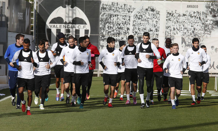 Fotos del entrenamiento del 11 de diciembre del Valencia CF