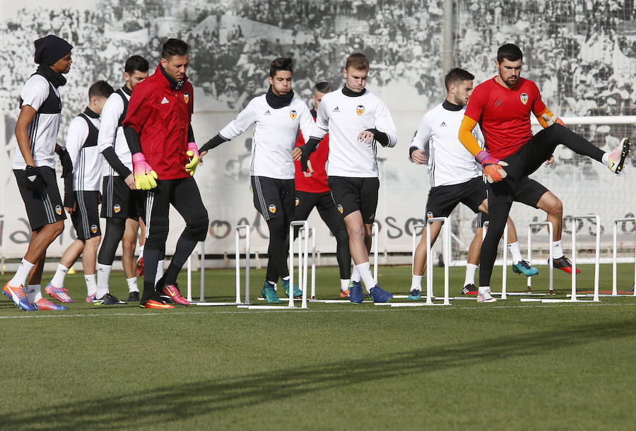 Fotos del entrenamiento del 11 de diciembre del Valencia CF