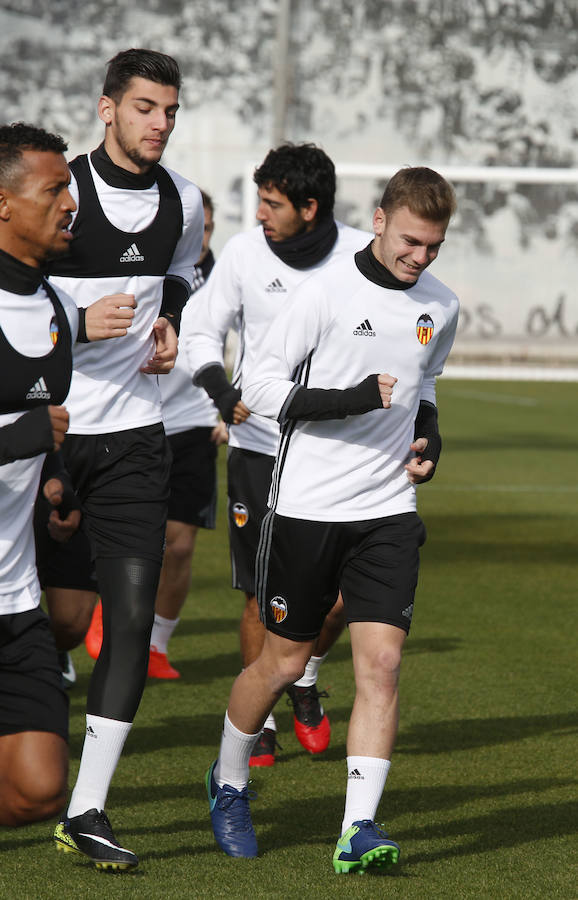 Fotos del entrenamiento del 11 de diciembre del Valencia CF