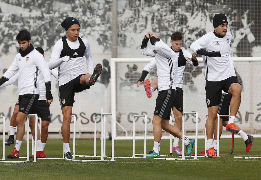 Fotos del entrenamiento del 11 de diciembre del Valencia CF