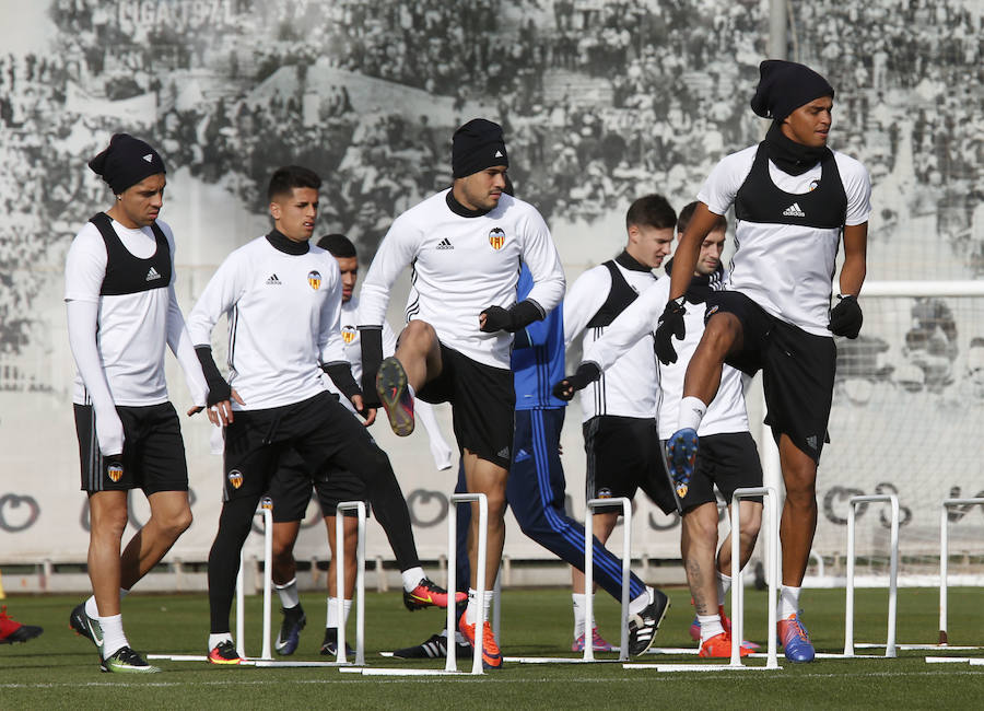 Fotos del entrenamiento del 11 de diciembre del Valencia CF