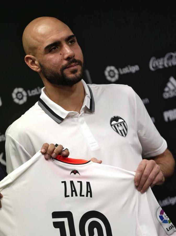 Fotos de la presentación de Zaza como jugador del Valencia CF