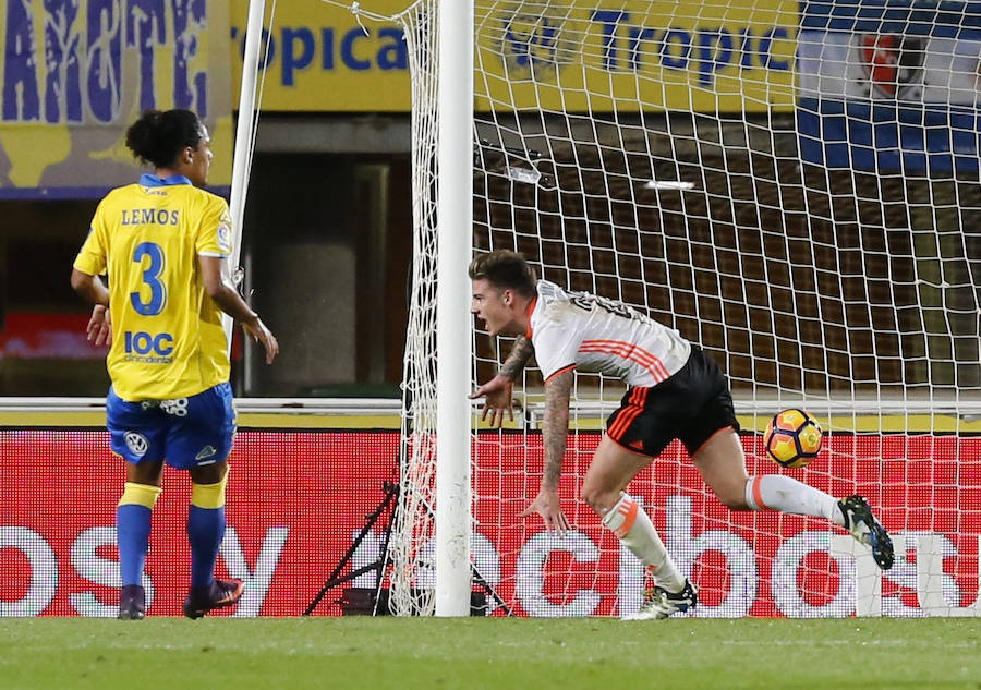 Fotos del partido de liga disputado entre Las Palmas y el Valencia