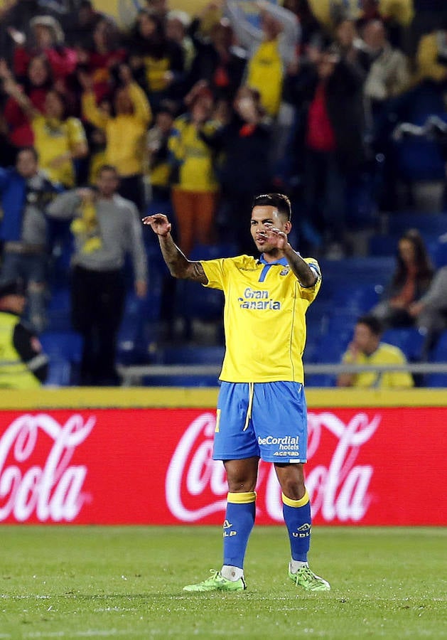 Fotos del partido de liga disputado entre Las Palmas y el Valencia