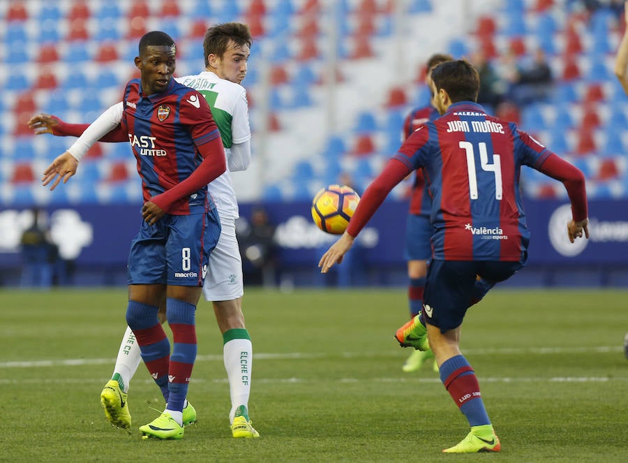 Fotos del partido disputado entre el Levante UD y el Elche CF