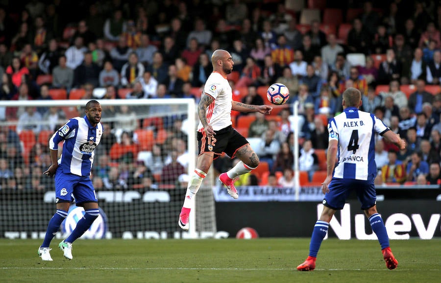 El Valencia CF-Deportivo de la Coruña, en imágenes