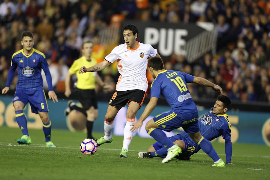 El Valencia-Celta correspondiente a la jornada 30, en imágenes