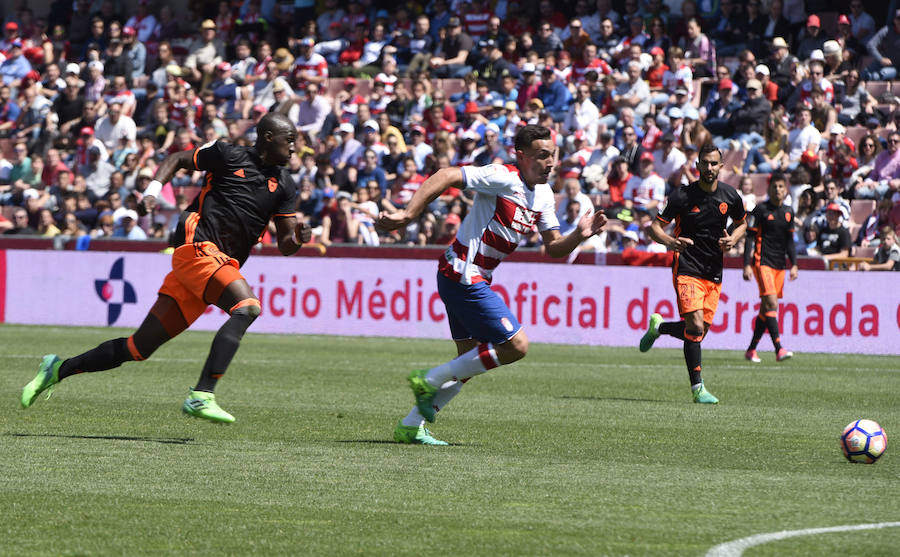 Fotos del partido disputado entre el Granada y el Valencia CF en Los Carmenes