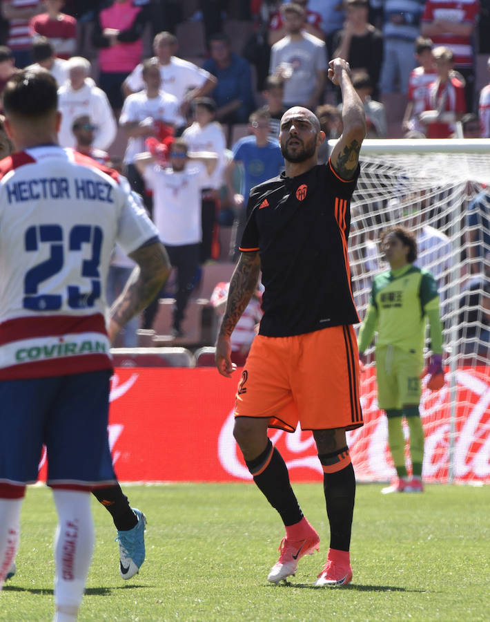 Fotos del partido disputado entre el Granada y el Valencia CF en Los Carmenes