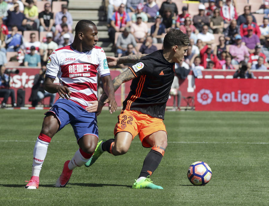 Fotos del partido disputado entre el Granada y el Valencia CF en Los Carmenes