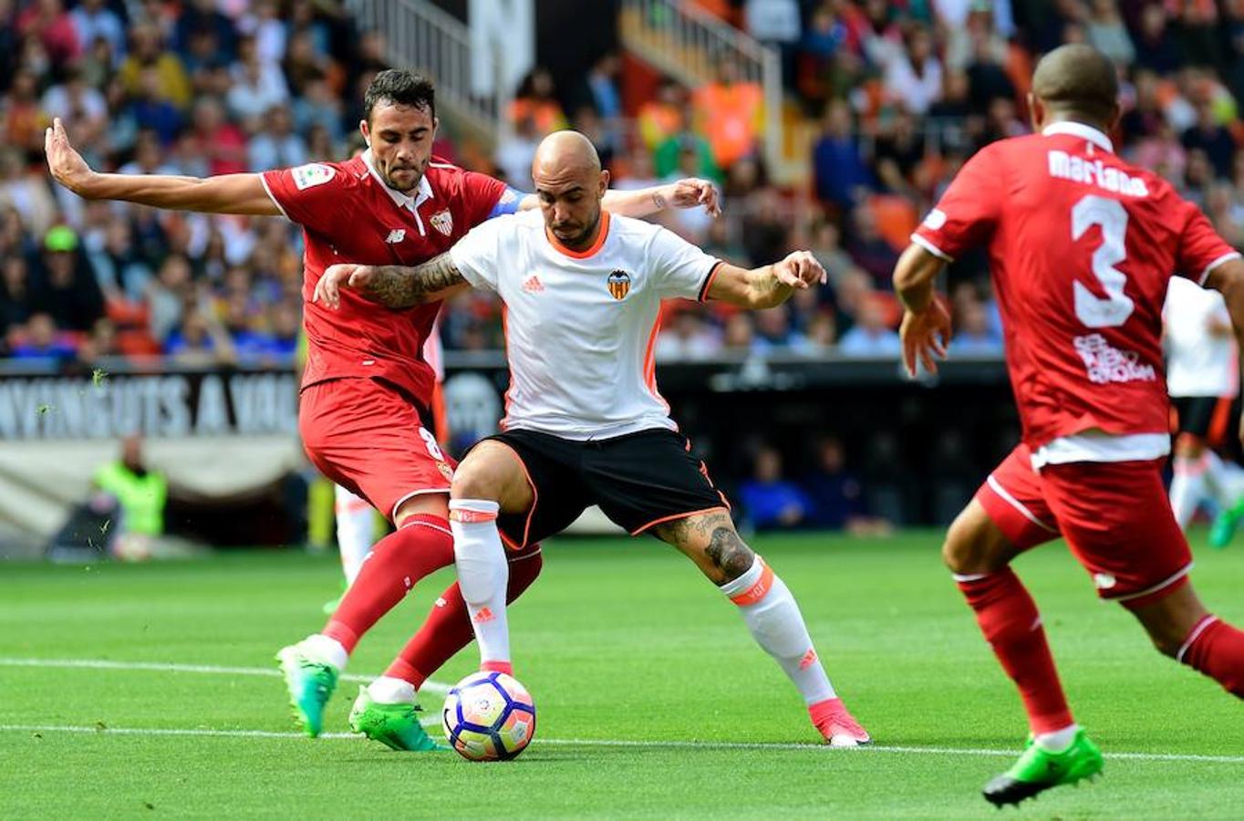 Fotos del partido Valencia-Sevilla en Mestalla