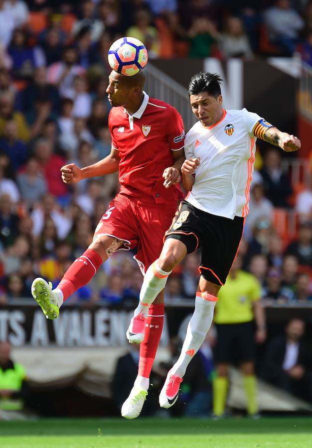 Fotos del partido Valencia-Sevilla en Mestalla