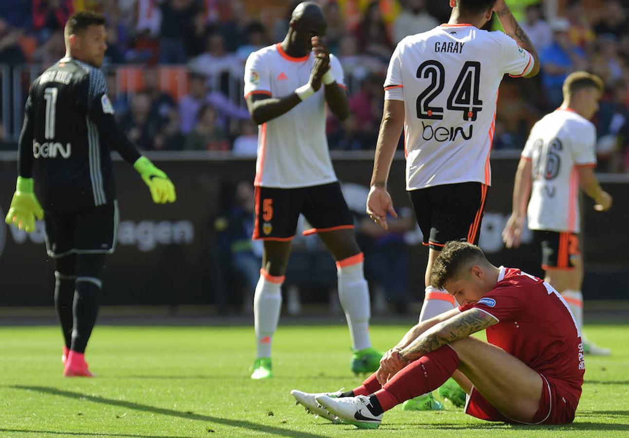 Fotos del partido Valencia-Sevilla en Mestalla