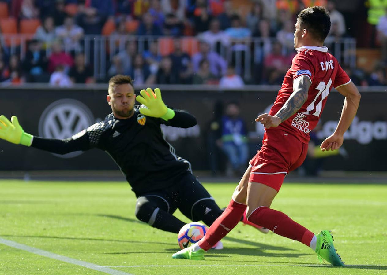 Fotos del partido Valencia-Sevilla en Mestalla