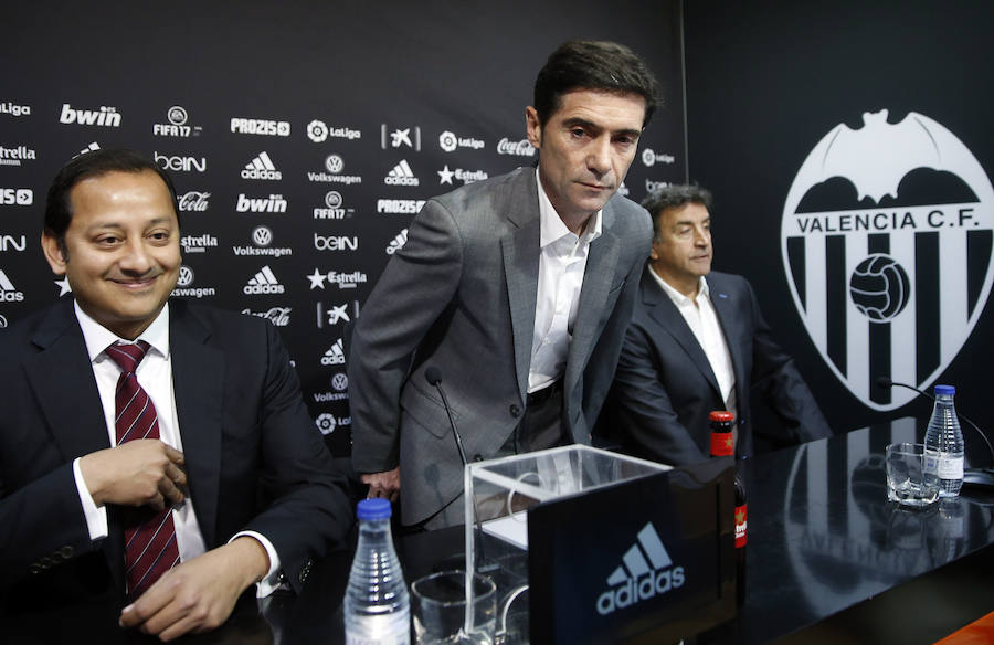 Fotos de la presentación de Marcelino como nuevo entrenador del Valencia CF