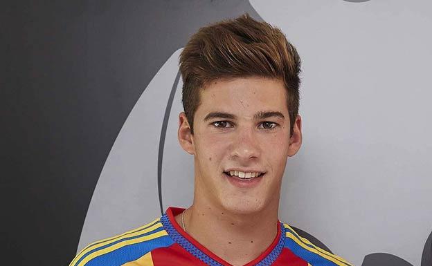 Santi Mina y un amigo, pendientes de juicio por abusos sexuales