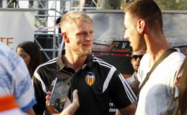 Yoel Rodríguez, exportero del Valencia CF, se lesiona de gravedad en el monte