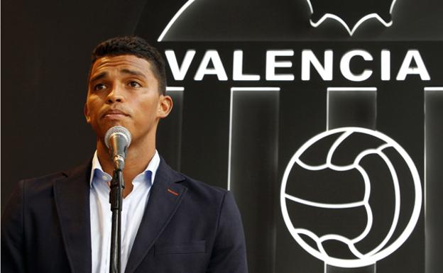 Valencia y Sao Paulo ultiman la cesión de Aderllan Santos