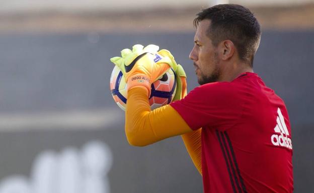 Valencia CF | El presidente del Deportivo de la Coruña confirma que negocian por Diego Alves