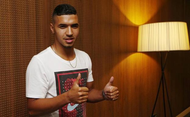 Zakaria Bakkali: «Si marco cinco goles y doy cinco asistencias estará muy bien»