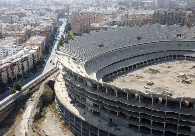 El nuevo Mestalla, la decadencia de un estadio sin estrenar