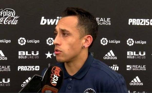 Valencia CF | Fabián Orellana: «Mis inicios fueron difíciles y ahora es diferente»